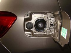 Dacia Sandero 1,2 Liter 55 KW mit dem Befuellanschluss für Autogas